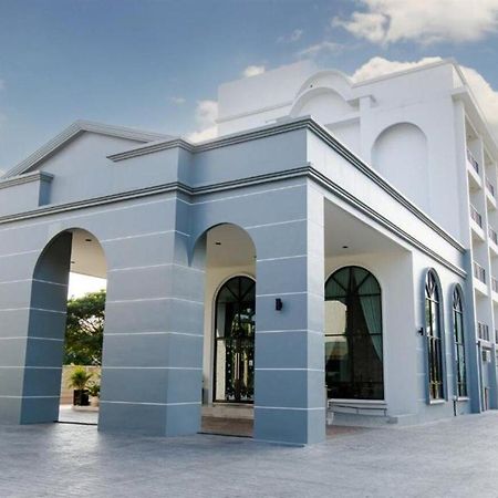 Le Lert Hotel Ratchaburi Exteriör bild