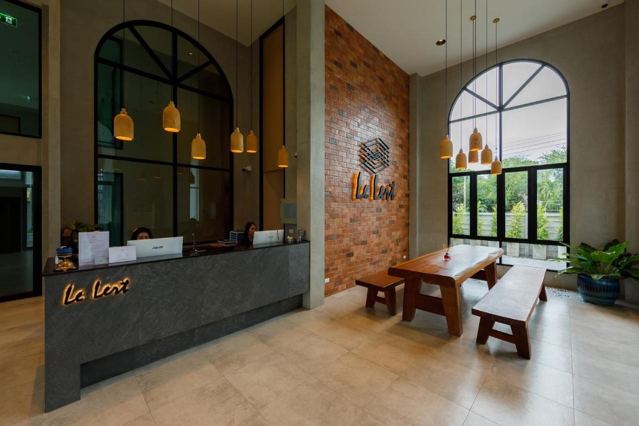 Le Lert Hotel Ratchaburi Exteriör bild
